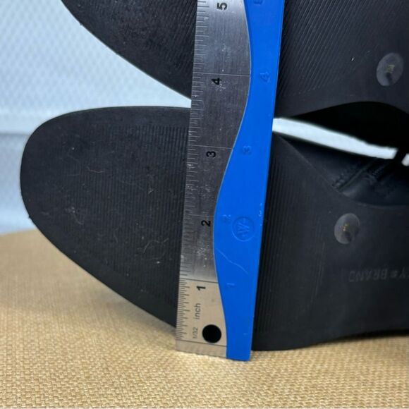 Lucky Brand | Women’s Black Leather Debruh Bootie Ankle Boots | Size 7.5 - Picture 9 of 10